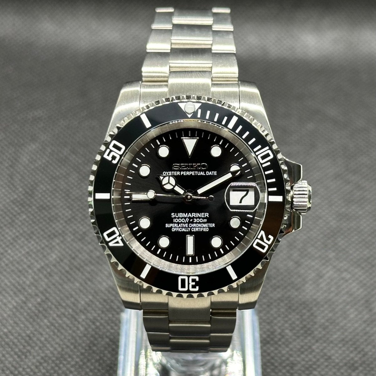 Submariner Mod "Date" Dive Watch - Somerville Watch Company