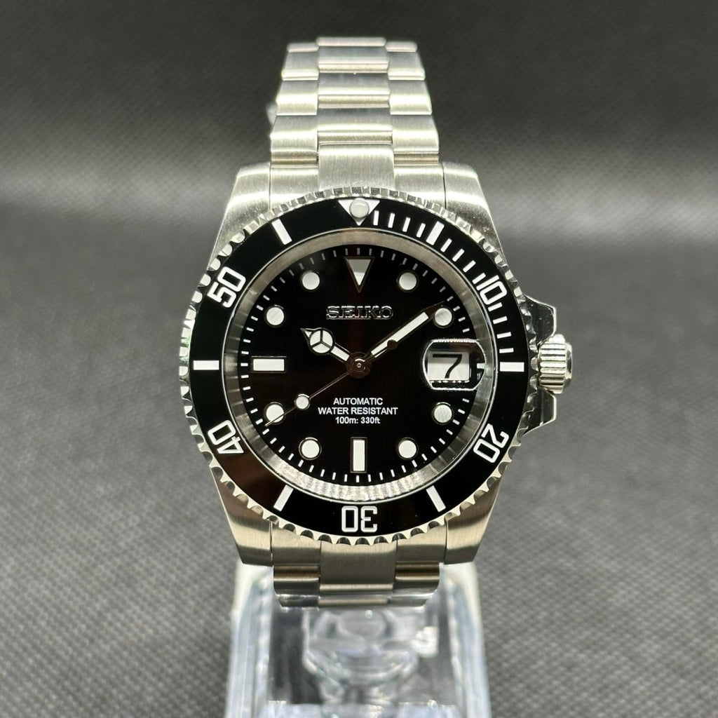 Submariner Mod "Date" Dive Watch (Metallic Logo) - Somerville Watch Co.